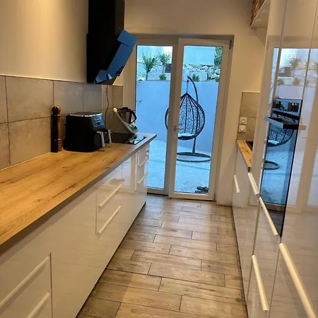 Aix Les Bains Bel 3 Pieces Proche Du Parking Prive *