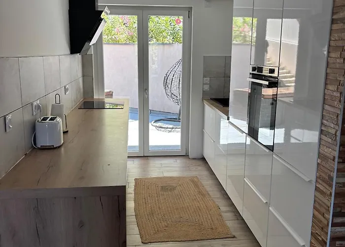 Aix Les Bains Bel 3 Pieces Proche Du Parking Prive